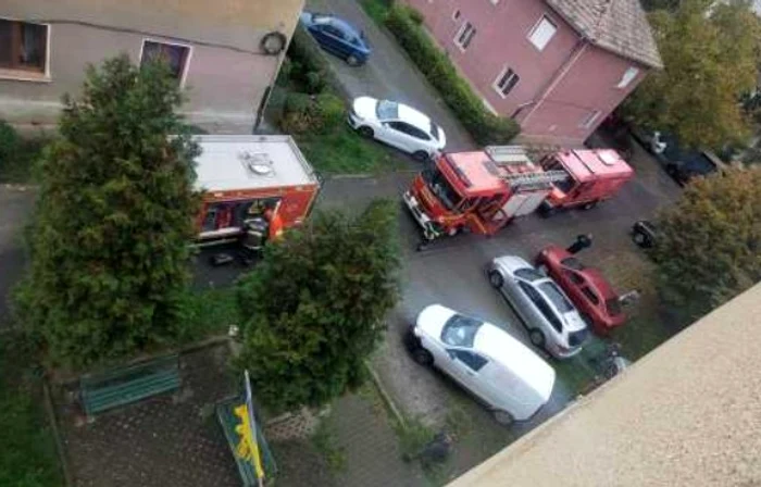 ---------Panic-ntr-un-bloc-din-Trgu-Mure-locatarii-s-au-speriat-dup-ce-au-simit-miros-de-gaz-pe-casa-scrii