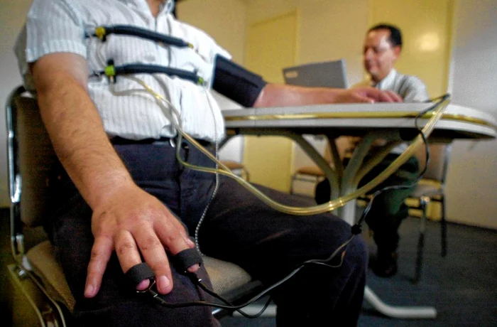 ---------Pentagonul-introduce-teste-cu-detectorul-de-minciuni-i-angajamente-stricte-de-confidenialitate
