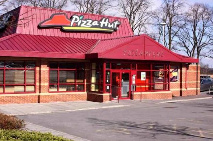 ---------Pizza-Hut-Marea-Britanie-va-nchide-68-de-restaurante-dup-ce-a-intrat-n-insolven-Angajaii-au-fost-trimii-acas-la-mijlocul-zilei