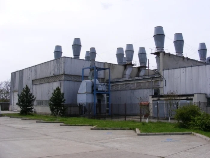 ---------Prima-fabric-de-seringi-din-Romnia-a-fost-vndut-la-licitaie-Angajaii-i-au-primit-salariile-restante-de-un-deceniu--