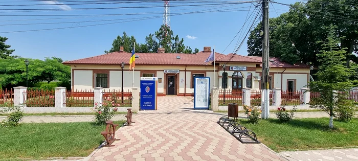 ---------Primarul-care-i-a-micorat-singur-salariul-i-a-cerut-eliminarea-funciei-de-viceprimar-Ce-spun-localnicii