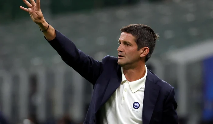 ---------Reverena-lui-Chivu-n-faa-unui-mare-antrenor-al-lumii-Am-avut-noroc-s-lucrez-cu-dumneavoastr