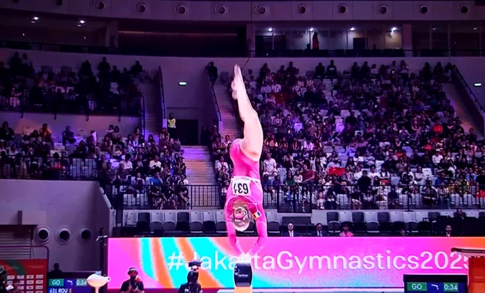 ---------Romnia-fr-medalie-la-Mondialele-de-Gimnastic-artistic-Sabrina-Voinea-i-Denisa-Golgot-execuii-modeste-