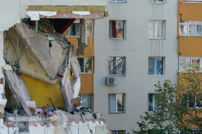 ---------Trei-persoane-reinute-dup-explozia-din-Rahova-Ancheta-se-extinde-n-patru-judee