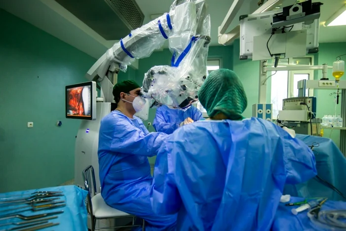 ---------Un-renumit-medic-chirurg-salvat-n-ultima-clip-dup-ce-ar-fi-ncercat-s-se-sinucid-Colegii-si-l-au-operat-de-urgen