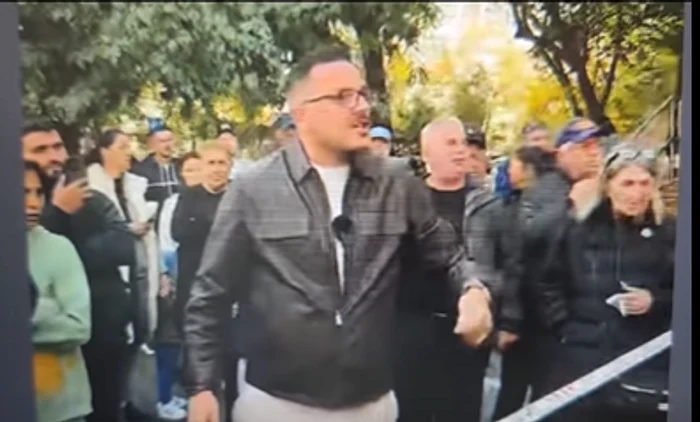 Video----------Influencerul-Makaveli-i-un-grup-de-agitatori-au-ncercat-s-ajung-cu-fora-la-locul-exploziei-Nu-mai-muamalizai-morii-Avem-imagini-cu-mini-czute