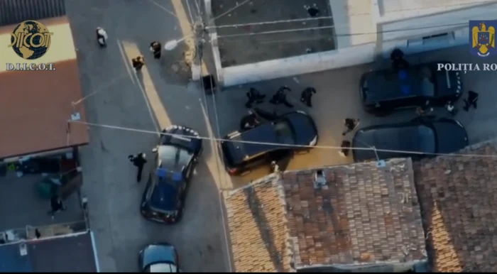 Video----------Peste-60-de-percheziii-n-judeul-Arad-ntr-o-cauz-privind-traficul-de-droguri-de-mare-risc-