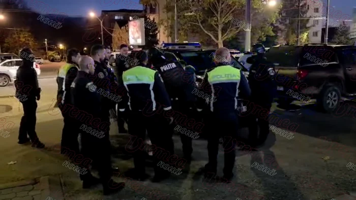 Video----------Scene-de-neputin-a-Poliiei-n-faa-unui-scandalagiu-Spectacol-tragicomic-ntr-o-pia-din-Vaslui