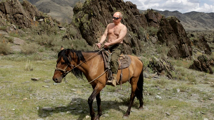 ---------Virilitate-20-a-liderilor-mondiali-Cnd-muchii-devin-instrument-de-campanie-