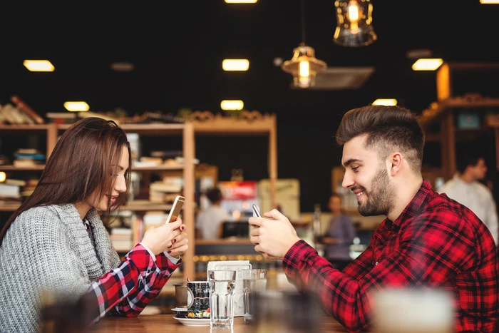 ---------A-fi-offline-este-noul-lux-Tot-mai-muli-oameni-sunt-n-cutarea-unui-antidot-la-algoritmi