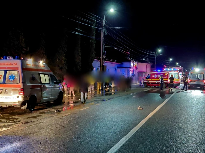 ---------Accident-cumplit-la-Cluj-trei-pietoni-au-fost-spulberai-de-o-main-Traficul-este-blocat-pe-ambele-sensuri