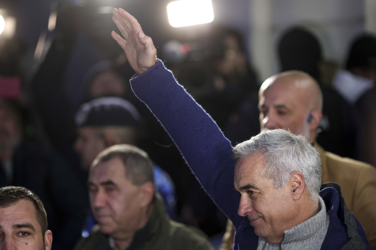 Analiz----------Boicotul-alegerilor-din-7-decembrie-al-lui-Clin-Georgescu-un-pas-spre-revenirea-politic