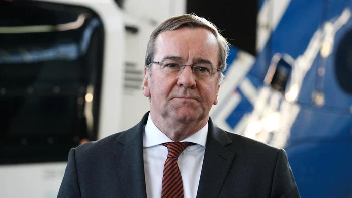 Analiz----------Cine-este-omul-care-vrea-s-fac-din-Germania-coloana-vertebral-a-aprrii-colective-n-Europa-Problemele-pe-care-le-ntmpin