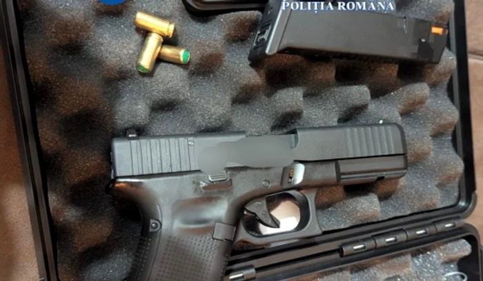 ---------Arme-i-muniie-introduse-ilegal-n-ar-ridicate-de-poliiti-n-urma-unor-percheziii-desfurate-n-Constana