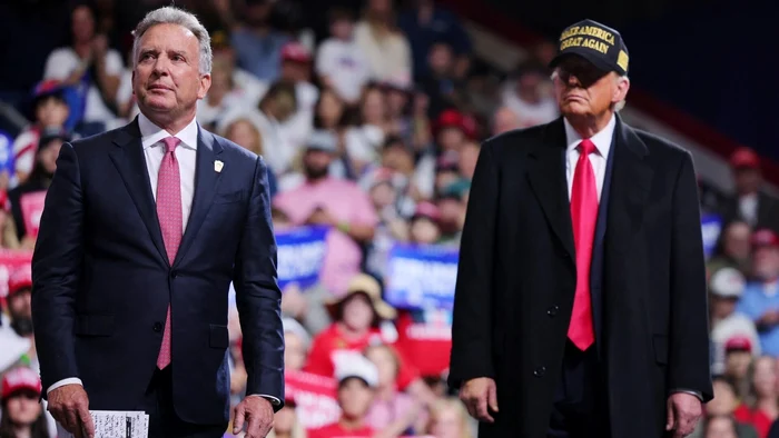 ---------Casa-Alb-ncearc-s-sting-zvonurile-privind-un-presupus-plan-pro-Rusia-n-Donbas