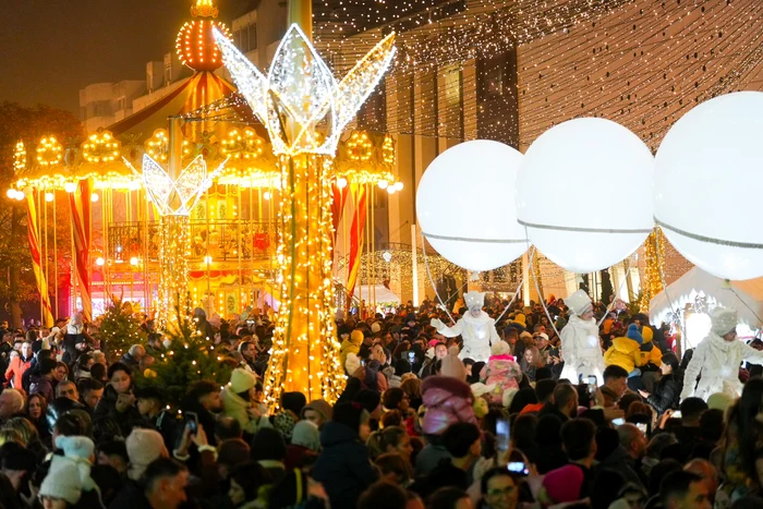 ---------Cazare-la-pre-de-Dubai-n-oraul-din-Oltenia-cu-trg-de-Crciun-celebru-Erau-persoane-care-nchiriau-camere-cu-proprietarii-n-cas