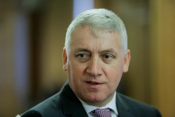 ---------Cine-este-Adrian-uuianu-vehiculat-de-PSD-pentru-efia-AEP-unul-dintre-puinii-lideri-social-democrai-care-i-s-au-opus-lui-Liviu-Dragnea