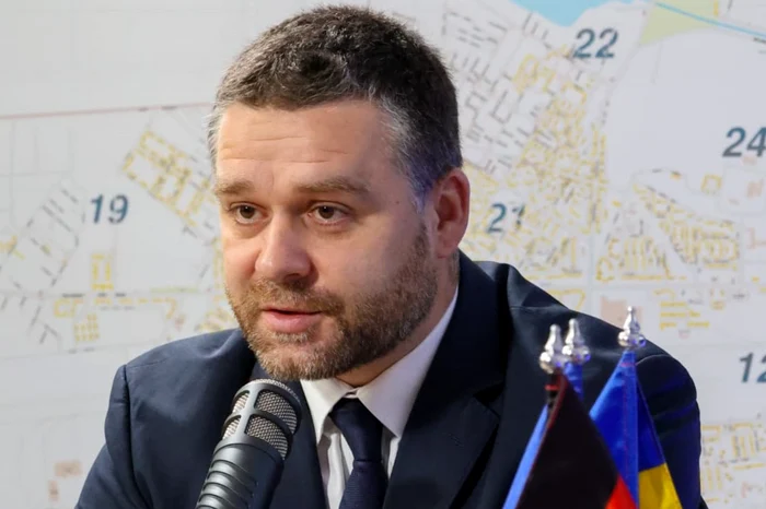 ---------Ciucu-dezminte-c-s-ar-retrage-din-cursa-pentru-Primria-Capitalei-n-favoarea-lui-Drul-Sunt-nevoit-s-ies-s-contracarez-tirile-pe-surse