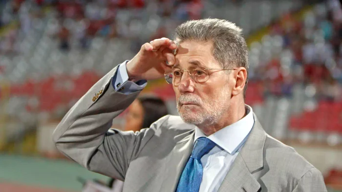 ---------Cornel-Dinu-a-ajuns-din-nou-la-spital-Procurorul-este-monitorizat-de-ctre-medicii-de-la-Universitar