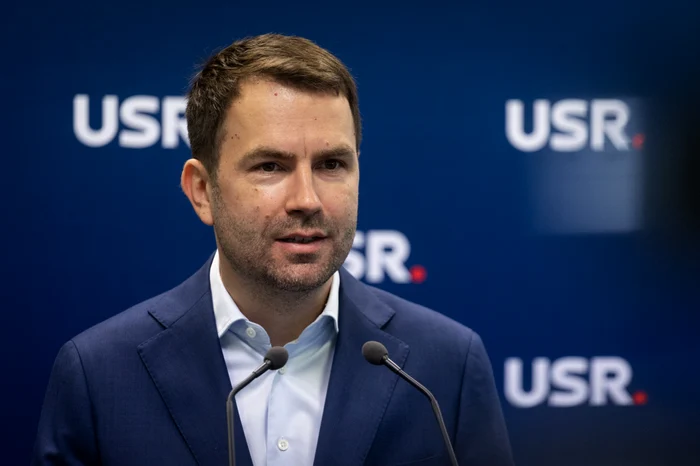 ---------Dilema-lui-Nicuor-Dan-la-lansarea-candidaturii-fostului-su-coleg-de-partid-Ctlin-Drul-Lunga-lupt-ntre-infrastructur-i-panselue