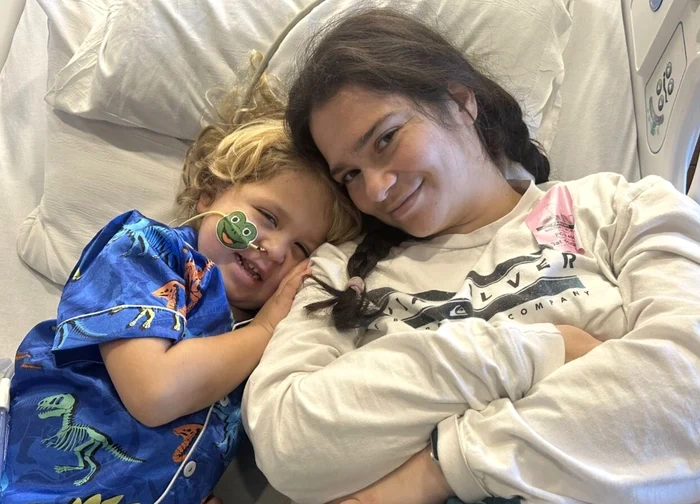 ---------Drama-unei-familii-O-femeie-i-biatul-ei-de-4-ani-au-fost-diagnosticai-cu-cancer-n-aceeai-zi