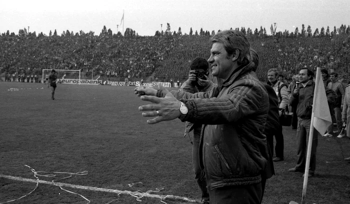 ---------Emeric-Ienei-va-fi-nmormntat-alturi-de-fosta-sa-soie-Povestea-emoionant-a-legendei-ce-va-rmne-venic-n-Oradea