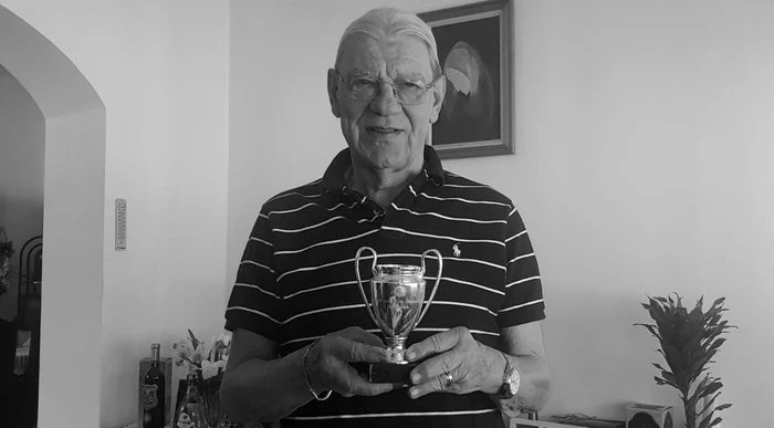 ---------Eroii-din-86-i-plng-antrenorul-Boloni-Balint-i-Lctu-emoionai-pn-la-lacrimi-dup-moartea-lui-Emeric-Ienei