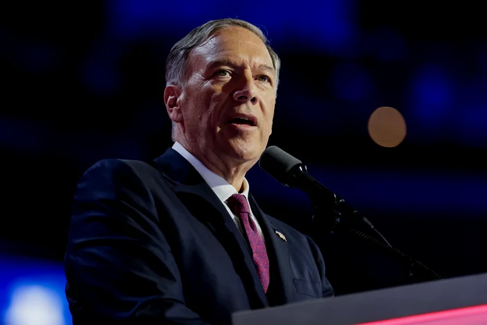 ---------Fostul-secretar-de-stat-Mike-Pompeo-numit-n-consiliul-consultativ-al-Fire-Point-productorul-rachetei-Flamingo