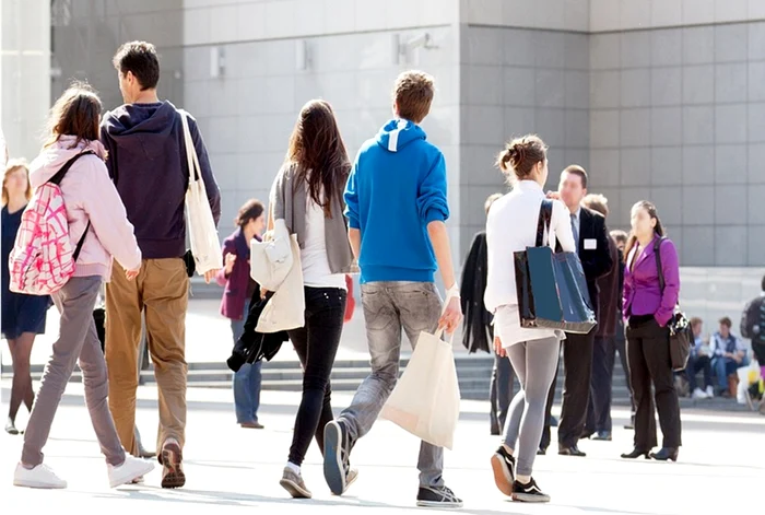 ---------Gen-Z-cea-mai-privilegiat-generaie-din-istorie-Principalele-tipologii-ale-tinerilor-Gandalf-Scarlett-Hermione-i-Jack-Sparrow---