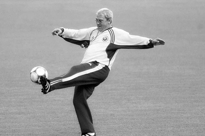 ---------Gheorghe-Hagi-mesaj-sfietor-dup-moartea-lui-Emerich-Ienei-FRF-Un-simbol-al-fotbalului-romnesc