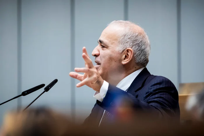 ---------Kasparov-discurs-dur-la-Washington-Ucraina-este-singura-ar-care-ndeplinete-rolul-pentru-care-a-fost-cldit-NATO