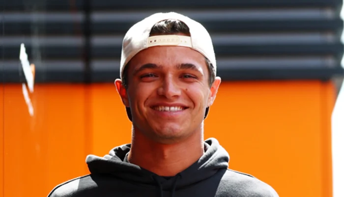 ---------Norris-ctig-Marele-Premiu-al-Braziliei-i-se-apropie-de-titlul-mondial-Verstappen-revenire-spectaculoas