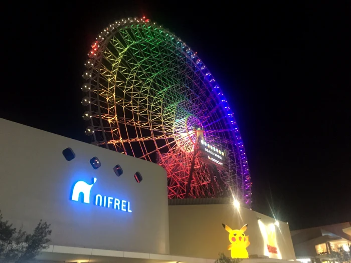 ---------Peste-20-de-persoane-au-rmas-blocate-9-ore-pe-cea-mai-nalt-roat-panoramic-din-Japonia-n-uma-unui-fulger