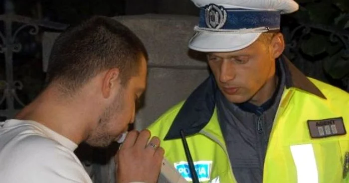 ---------Un-brbat-a-fost-reinut-n-Bucureti-dup-ce-a-refuzat-recoltarea-de-probe-biologice