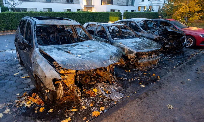 ---------Un-parlamentar-german-ameninat-cu-moartea-dup-ce-i-a-fost-incendiat-maina-Trebuie-s-l-urmez-pe-Charlie-Kirk-n-iad