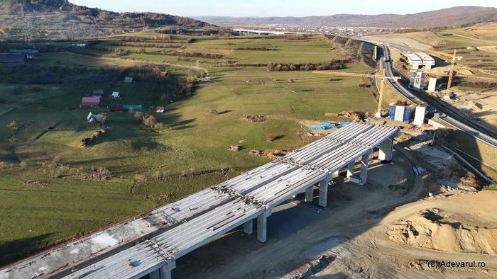 Video----------Autostrada-Sibiu---Piteti-privit-cu-pesimism-Cine-mai-crede-c-pn-n-2028-vor-fi-gata-sectoarele-cele-mai-dificile---