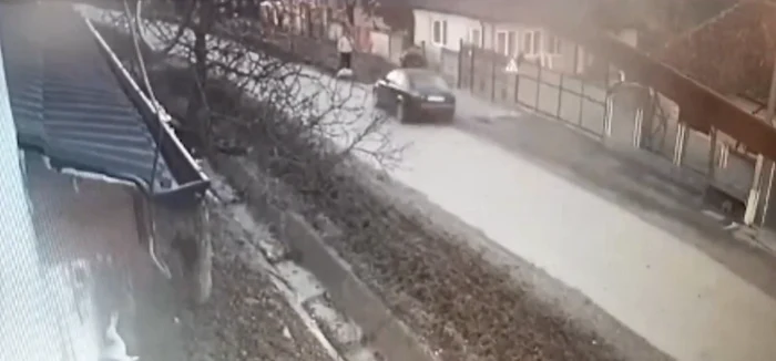 Video----------Brbat-din-Bihor-condamnat-la-12-ani-de-nchisoare-pentru-c-i-a-lovit-vecinul-cu-maina-n-timp-ce-acesta-inea-n-spate-copilul-de-2-ani