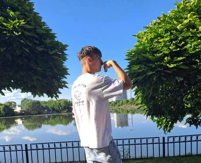 Video----------Momentul-ocant-n-care-un-pensionar-a-fost-njunghiat-de-zeci-de-ori-de-un-tnr-n-Capital