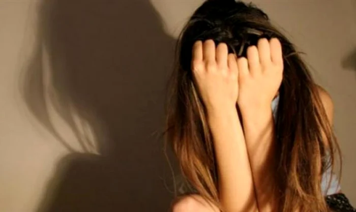 Video----------Pastor-penticostal-anchetat-dup-ce-a-violat-o-minor-de-15-ani-Aciona-sub-pretextul-unor-practici-pe-care-le-prezenta-drept-spirituale