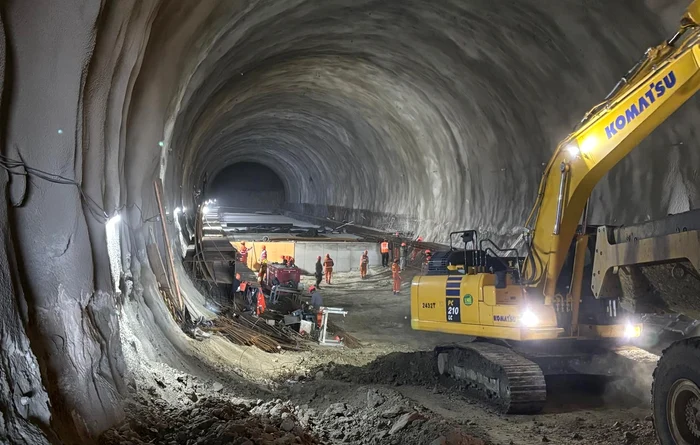 Video----------Progres-de-40-la-sut-pe-antierul-Autostrzii-Vestului-Cnd-vor-fi-gata-tunelurile-de-doi-kilometri