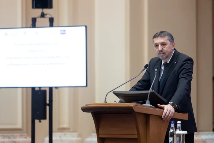 ---------12000-de-elevi-au-participat-la-Ora-de-Banometrie-Daniel-David-Este-un-demers-complementar-cu-programa-colar