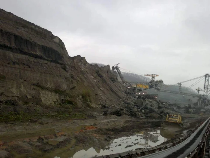 ---------Activitate-blocat-la-cariera-Tismana-Este-pus-n-pericol-aprovizionarea-cu-crbune-a-termocentralei-Rovinari-