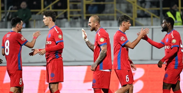 ---------Arbitrul-care-i-bntuie-pe-ro-albatri-UEFA-trimite-la-FCSB---Feyenoord-omul-prezent-la-dou-umiline-istorice