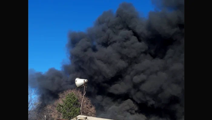 ---------Avertisment-al-Ministerului-Mediului-dup-incendiul-la-depozitul-din-Sectorul-6-Norul-de-fum-se-deplaseaz-spre-est-sud-estul-Capitalei