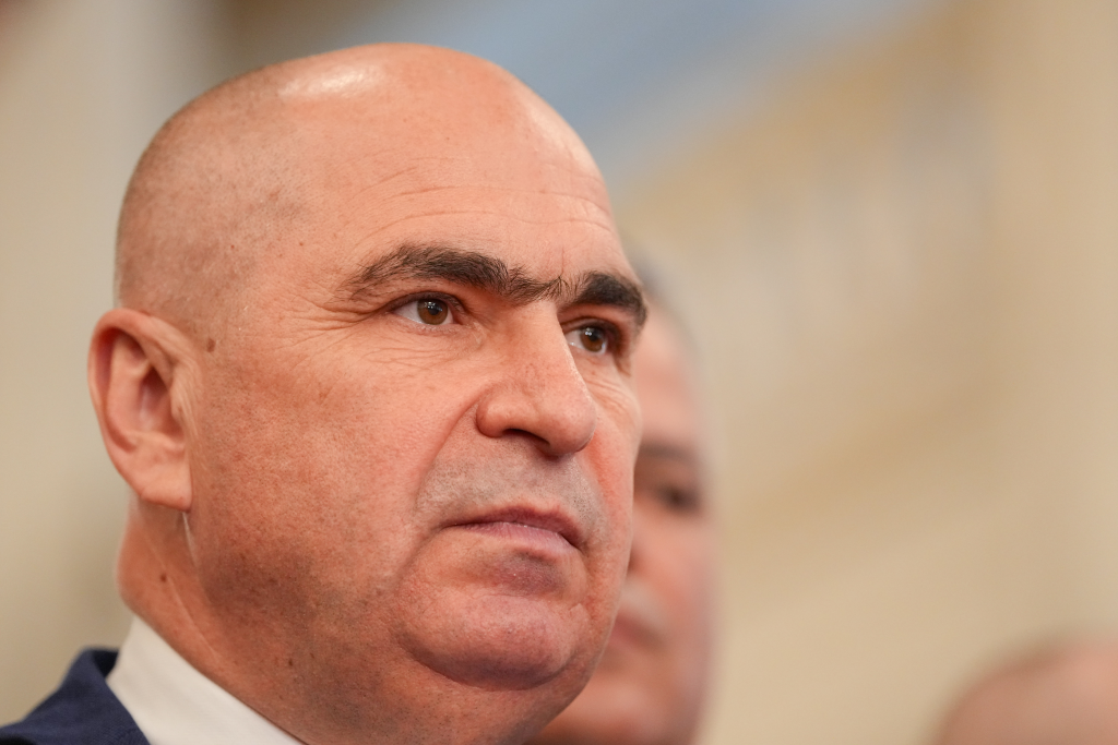 ---------Bolojan-ncrederea-n-lumea-politic-n-instituii-in-Justiie-e-sczut-o-spun-i-cifrele-Voi-urmri-documentarul-Recorder