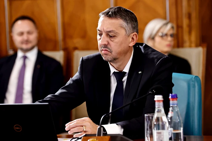 Breaking----------Daniel-David-i-a-depus-demisia-din-funcia-de-ministru-al-Educaiei-Cine-i-ar-putea-lua-locul