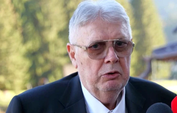 ---------Culisele-unui-proiect-impresionant-ratat-n-fotbalul-romnesc-Guvernatorul-BNR-i-a-pus-bee-n-roate-lui-Gino-Iorgulescu-Scenariu-de-film