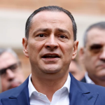 ---------Daniel-Blu-acuz-un-blat-AURPNL-n-ultimele-sondaje-Dorete-un-Bucureti-administrat-fr-ambiii-politice-i-un-festival-tip-Untold