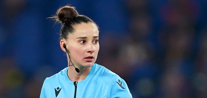 ---------Delir-sexist-i-religios-pe-band-rulant-comis-de-Gigi-Becali-Nu-vrea-selecioner-strin-la-naional-dar-are-un-cipriot-pe-banc-la-FCSB-