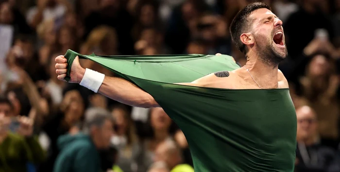 ---------Djokovic-i-a-betonat-muchii-la-38-de-ani-Campionul-srb-s-a-folosit-de-o-capsul-de-regenerare-i-de-un-guru-medical